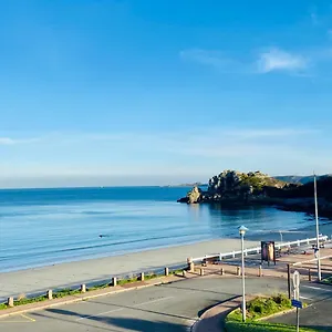 https://appartement-n5-vue-mer-perros-guirec.inbrittany.com